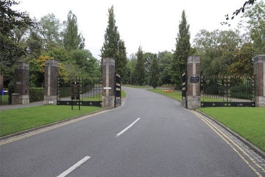 Entrance to Carmountside Cemetery and Crematorium